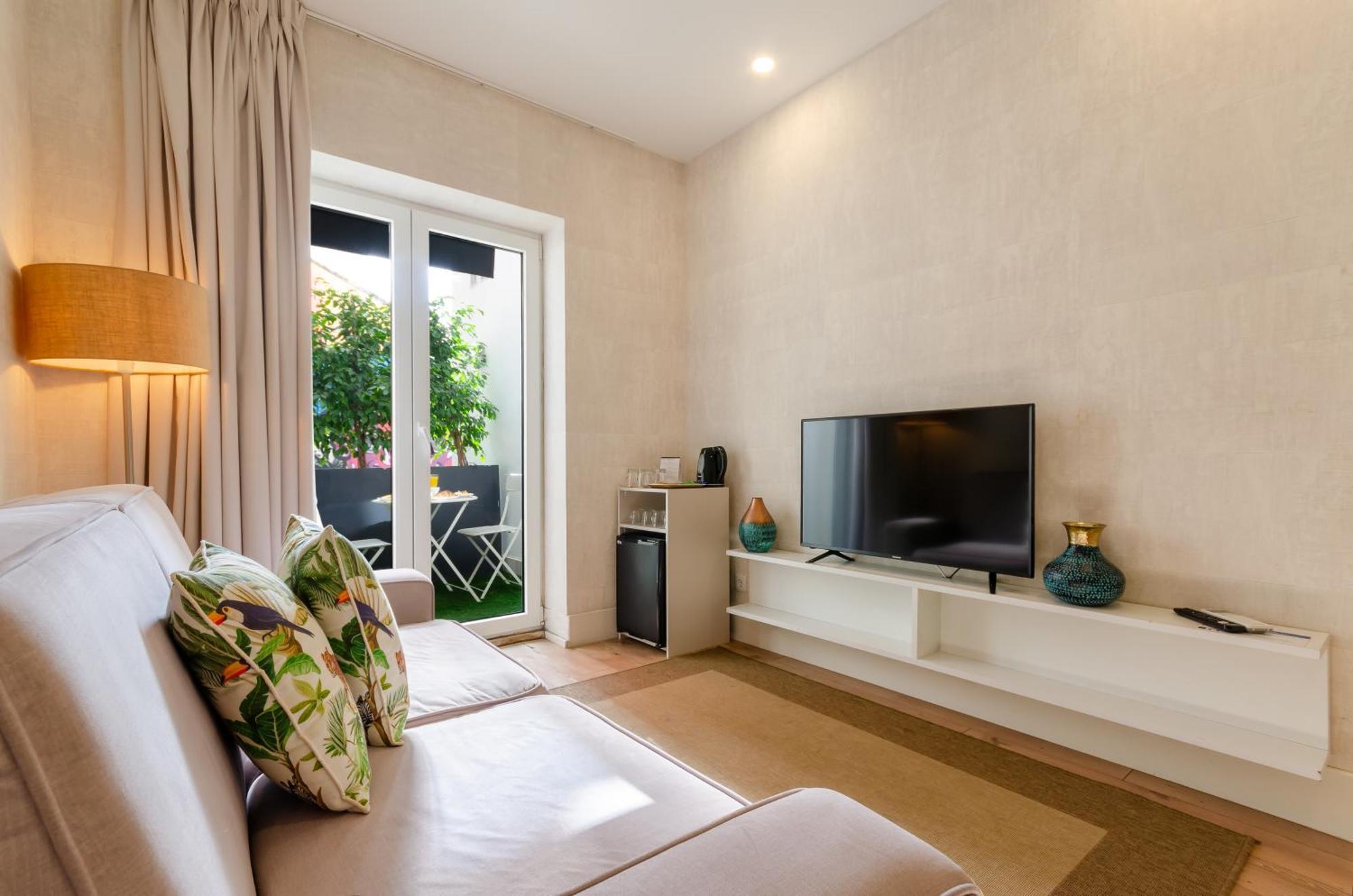 Lx51 Studios & Suites By Apt Iin - Lisbon Center Room photo